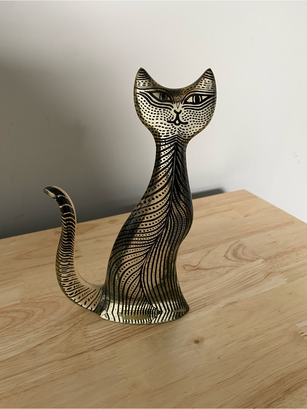 Vintage Abraham Palatnik 8" Lucite Cat Figurine Statue New Condition - Picture 2 of 5